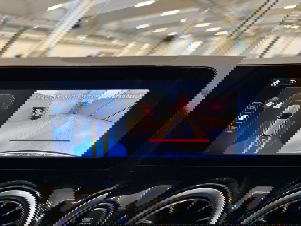 Mercedes-Benz GLA SUV nuova a Macerata (19)