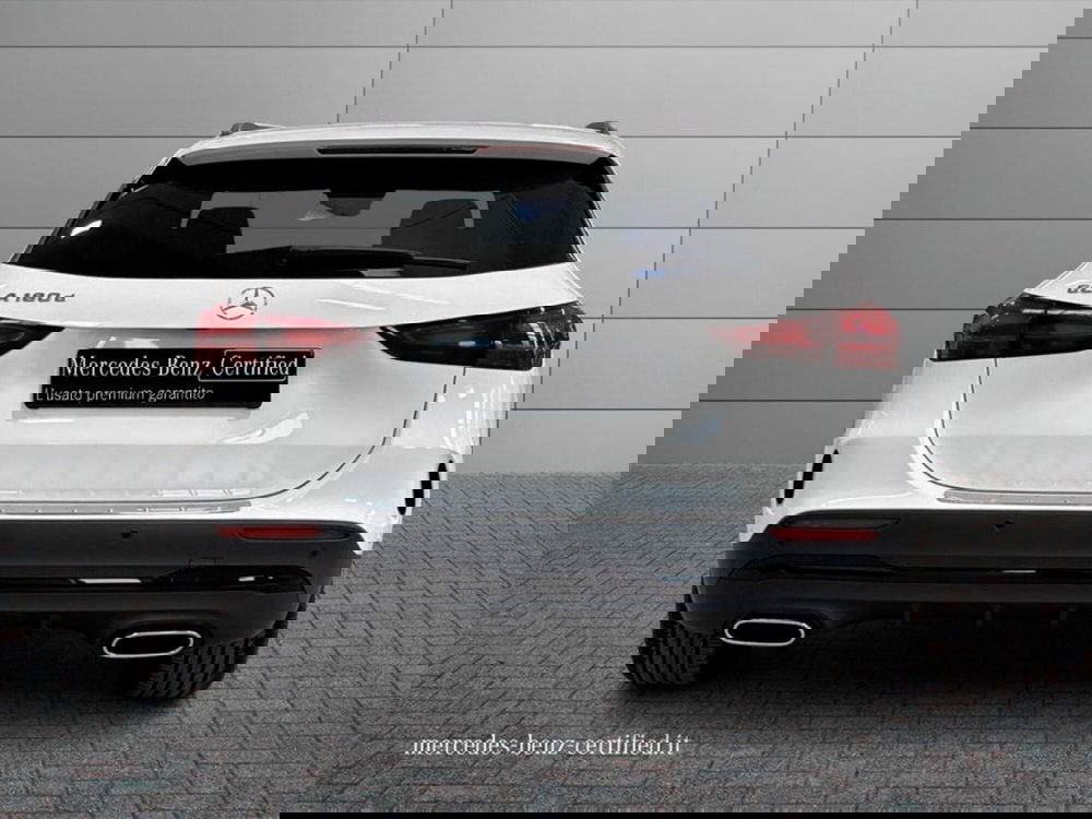 Mercedes-Benz GLA SUV nuova a Macerata (4)