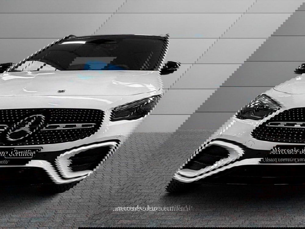 Mercedes-Benz GLA SUV nuova a Macerata (6)