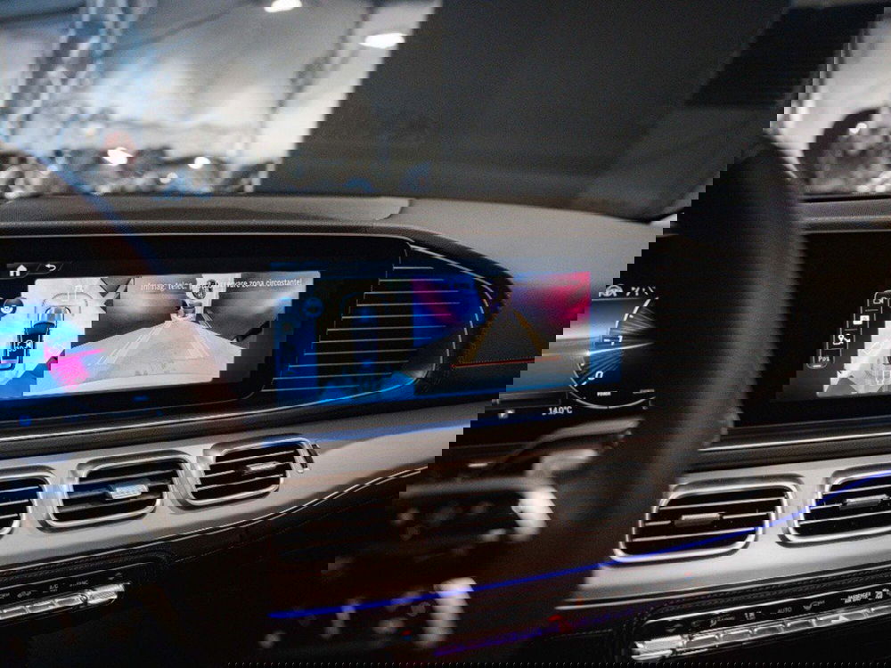 Mercedes-Benz GLE SUV nuova a Macerata (13)