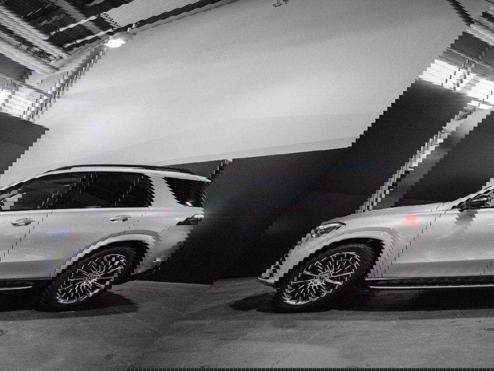 Mercedes-Benz GLE SUV nuova a Macerata (2)