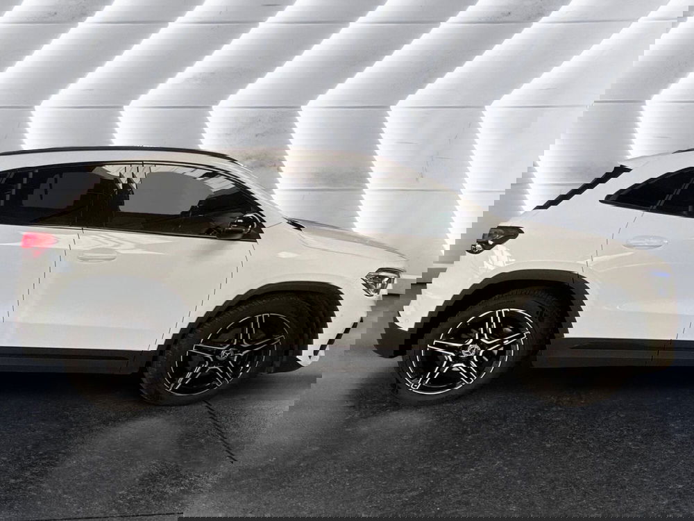 Mercedes-Benz GLA SUV usata a Napoli (5)