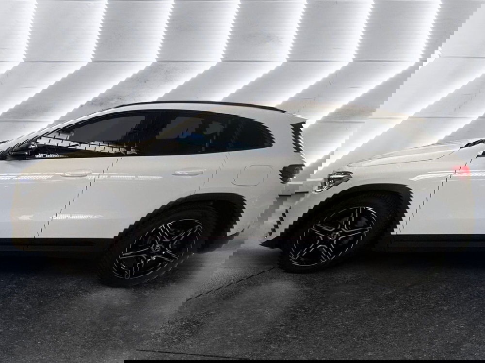 Mercedes-Benz GLA SUV usata a Napoli (6)