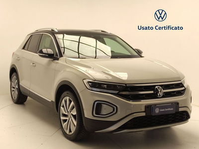 Volkswagen T-Roc 2.0 TDI SCR 150 CV DSG Style BlueMotion Technology del 2023 usata a Pratola Serra
