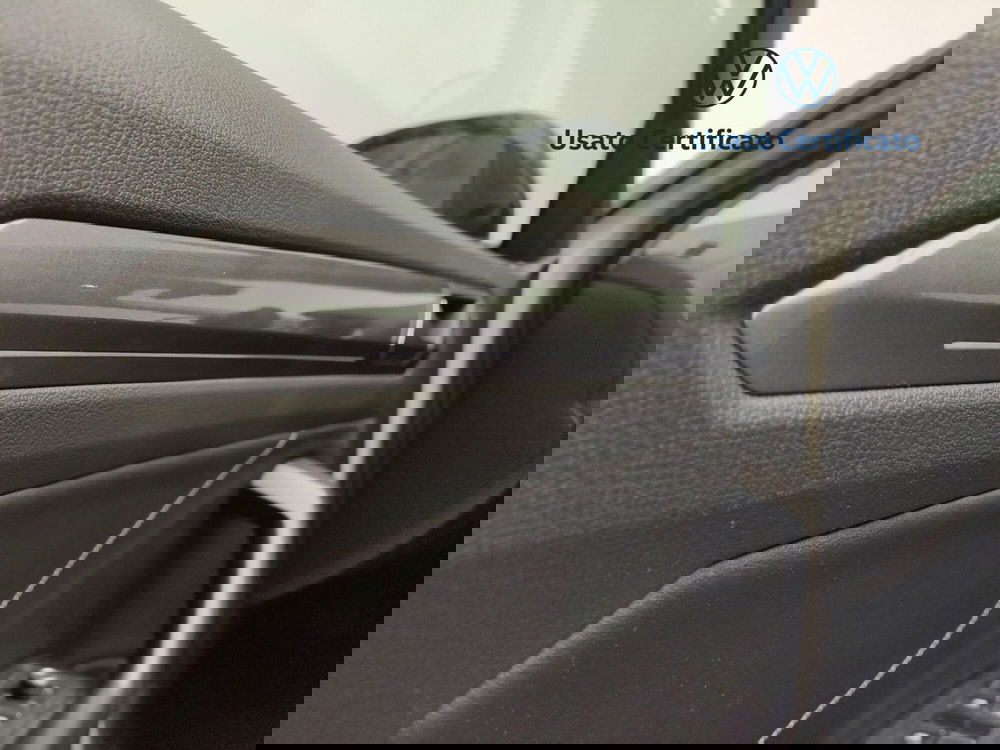 Volkswagen T-Roc usata a Avellino (16)