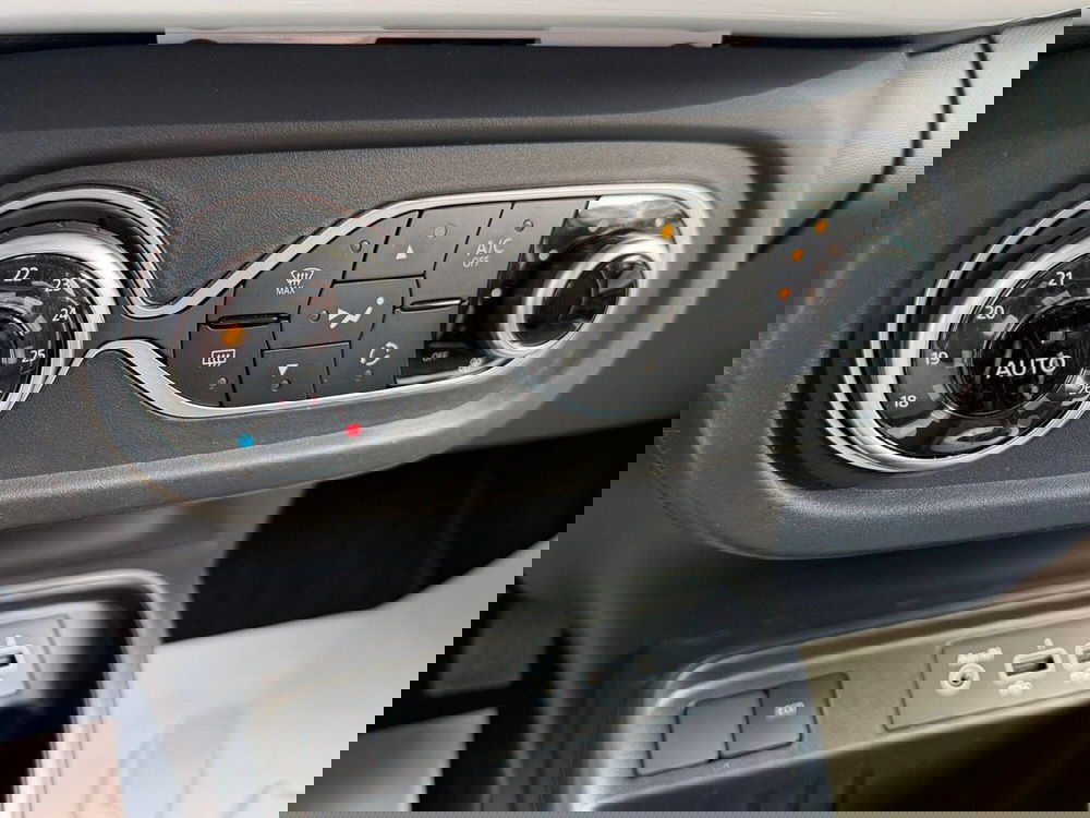 Renault Twingo usata a Brescia (16)