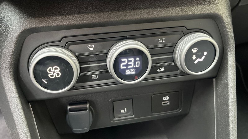Dacia Jogger nuova a Treviso (12)