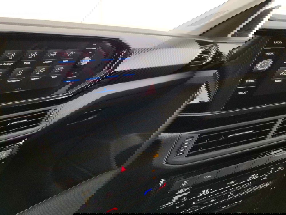 Volkswagen T-Cross usata a Massa-Carrara (12)