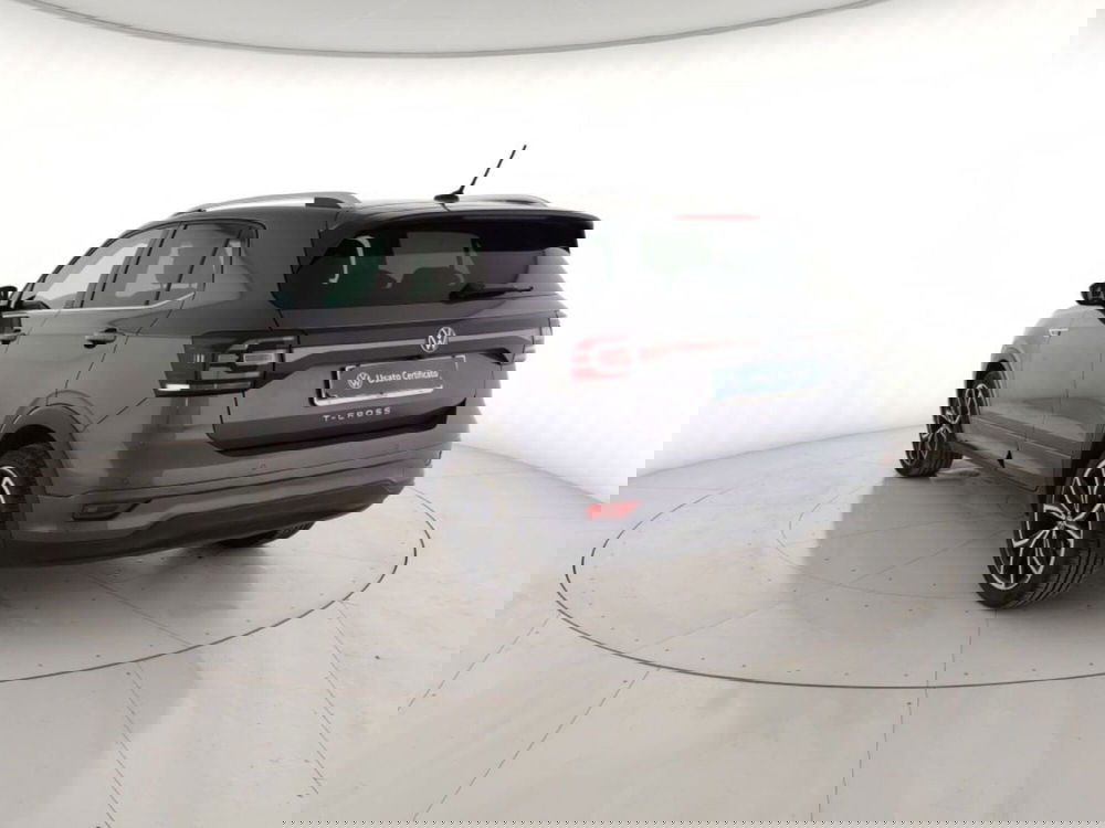 Volkswagen T-Cross usata a Massa-Carrara (2)