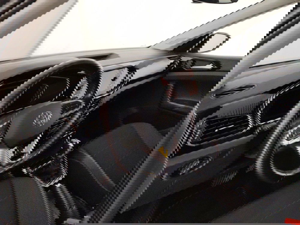 Volkswagen T-Cross usata a Massa-Carrara (8)