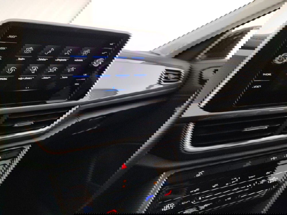 Volkswagen T-Roc usata a Massa-Carrara (12)