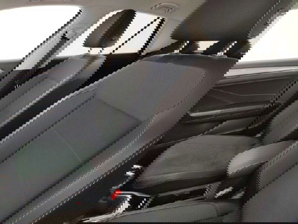 Volkswagen T-Roc usata a Massa-Carrara (9)