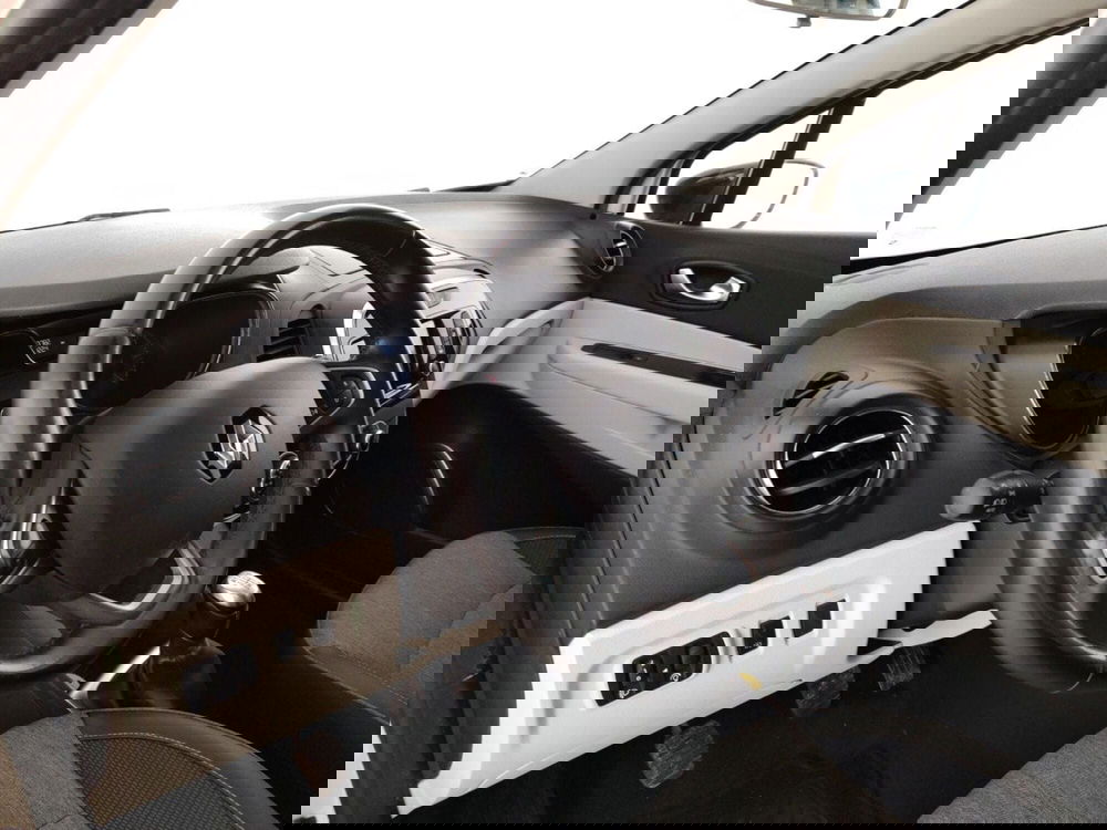 Renault Captur usata a Massa-Carrara (8)