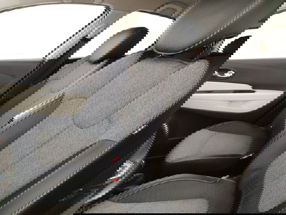 Renault Captur usata a Massa-Carrara (9)