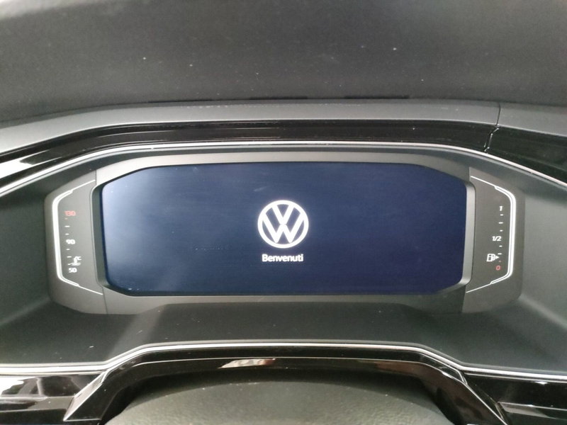Volkswagen Taigo usata a Napoli (11)