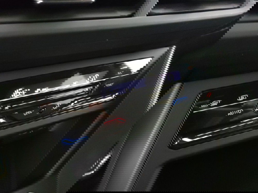 Volkswagen Taigo usata a Napoli (15)