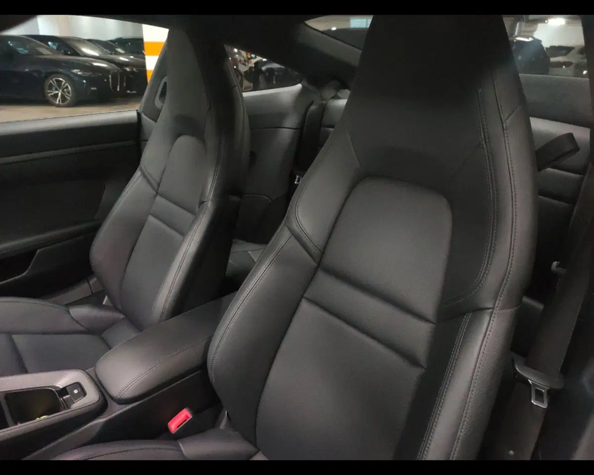 Porsche 911 Coupé usata a Caserta (18)