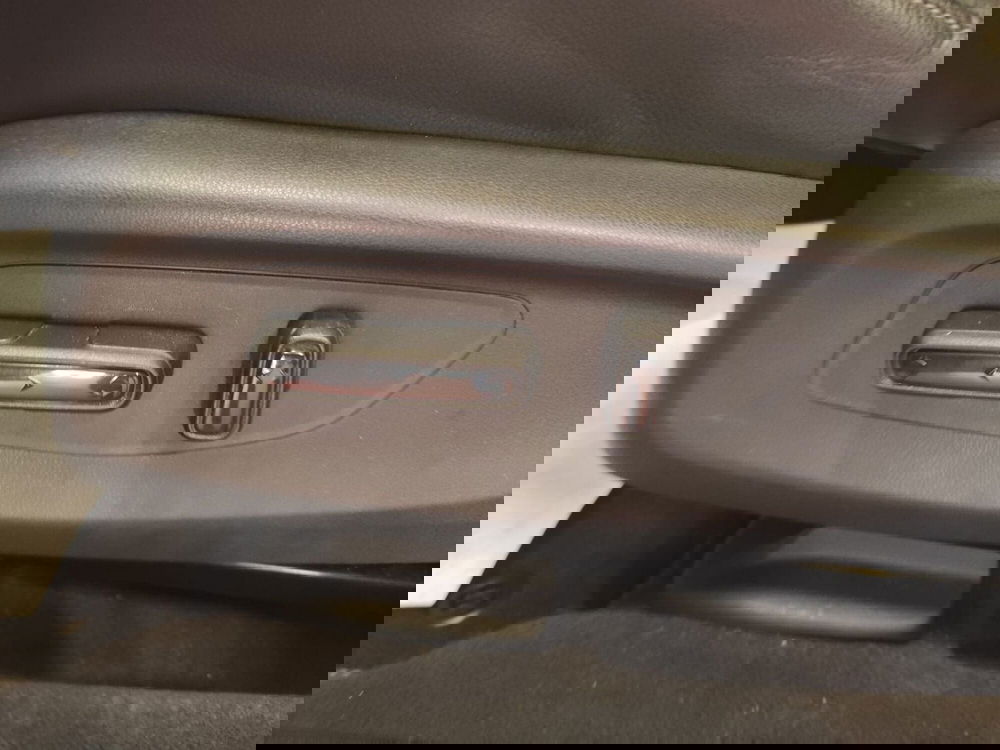 Honda ZR-V usata a Milano (16)