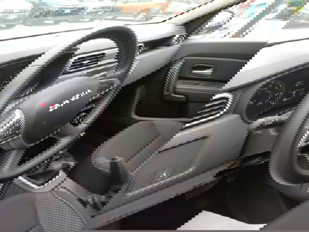 Dacia Duster usata a Frosinone (17)
