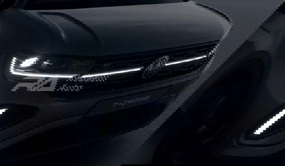 Volkswagen T-Cross nuova a Lecco (4)
