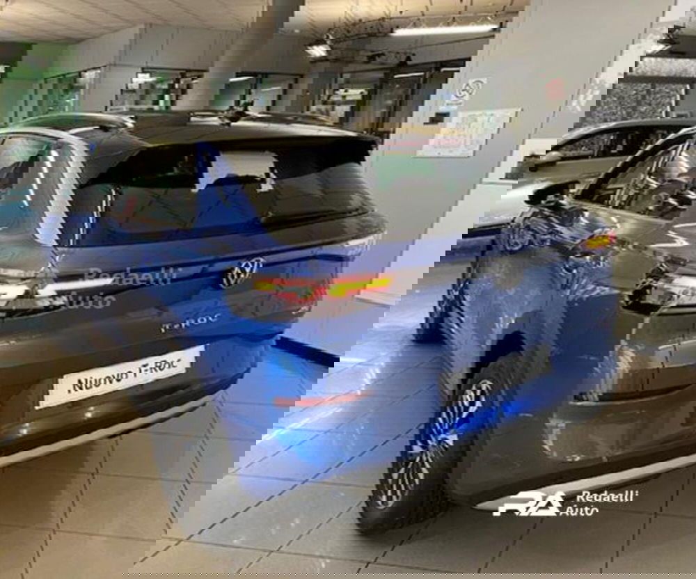 Volkswagen T-Roc nuova a Lecco (5)