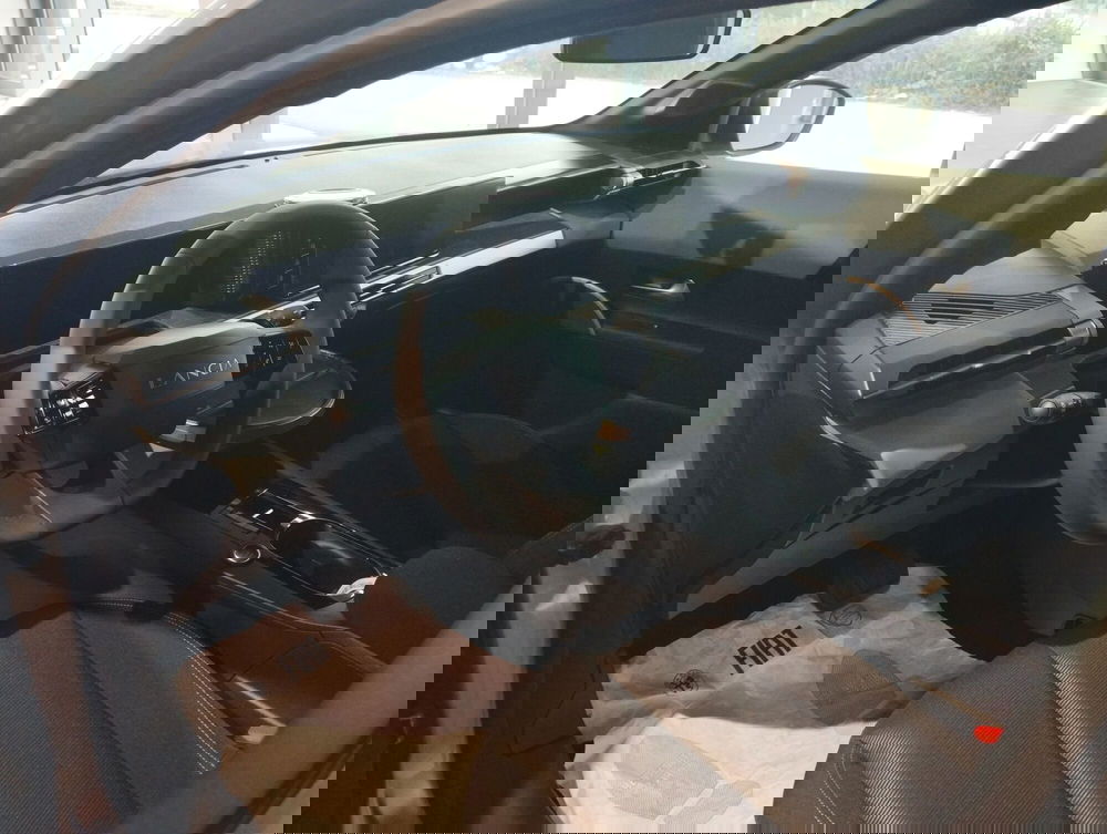 Lancia Ypsilon nuova a Frosinone (6)