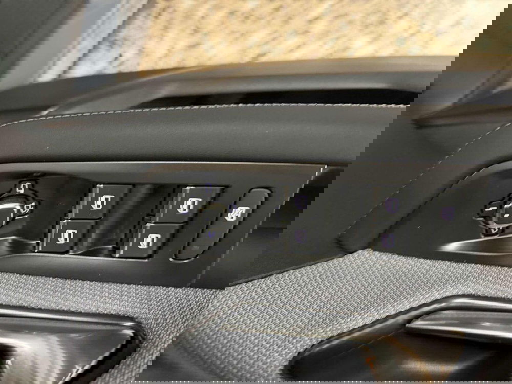 Opel Grandland nuova a Foggia (10)