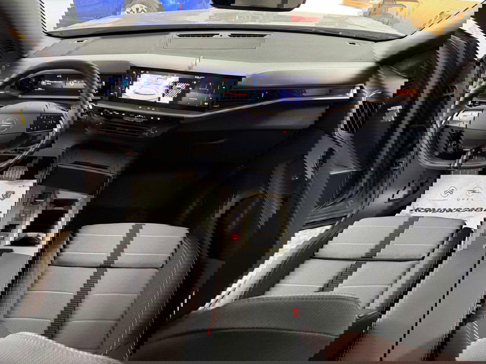 Opel Grandland nuova a Foggia (13)