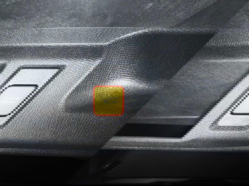 Opel Grandland nuova a Foggia (19)