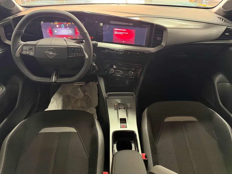Opel Mokka nuova a Foggia (12)