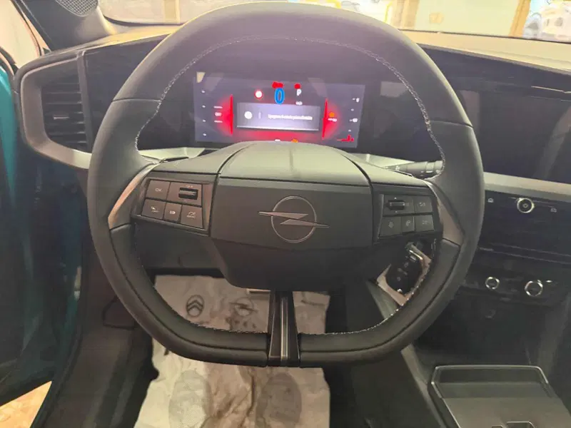 Opel Mokka nuova a Foggia (14)