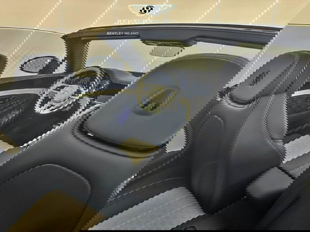 Bentley Continental GTC nuova a Milano (14)