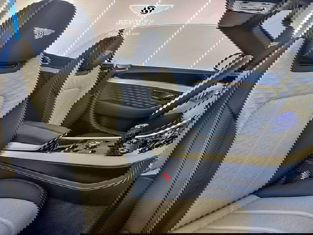 Bentley Continental GTC nuova a Milano (17)