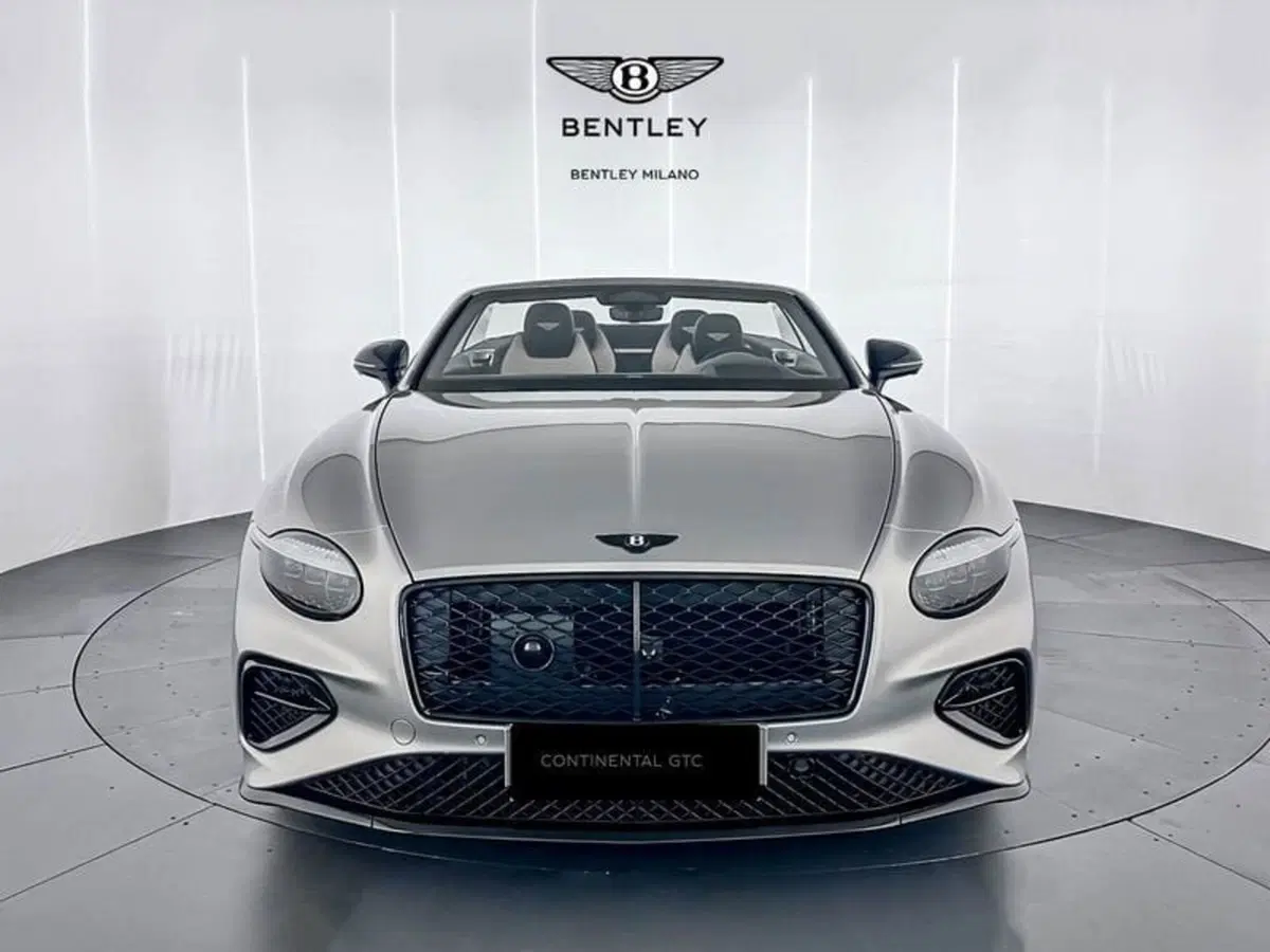 Bentley Continental GTC nuova a Milano (2)