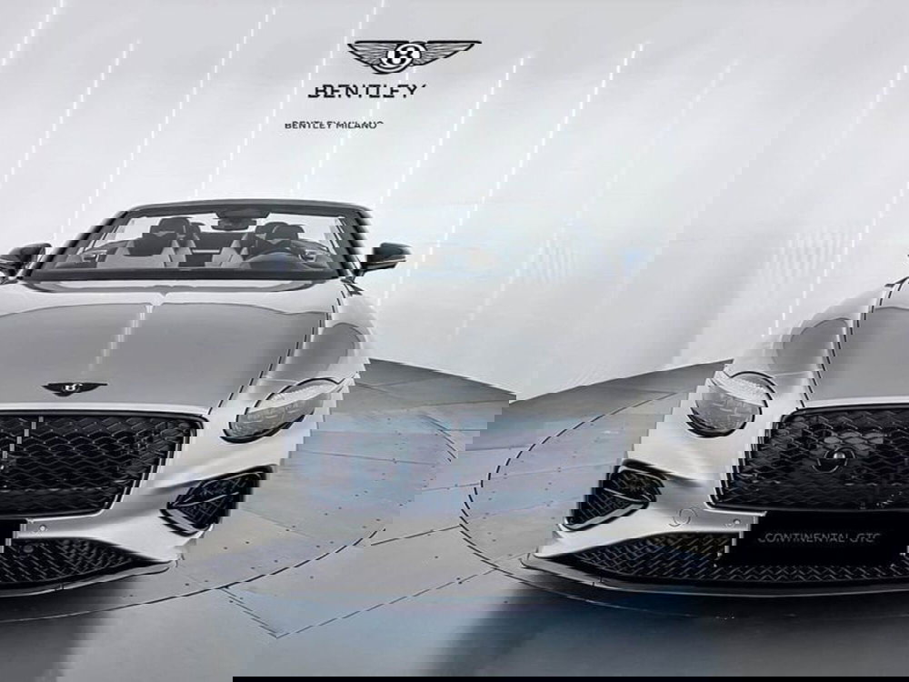 Bentley Continental GTC nuova a Milano (2)