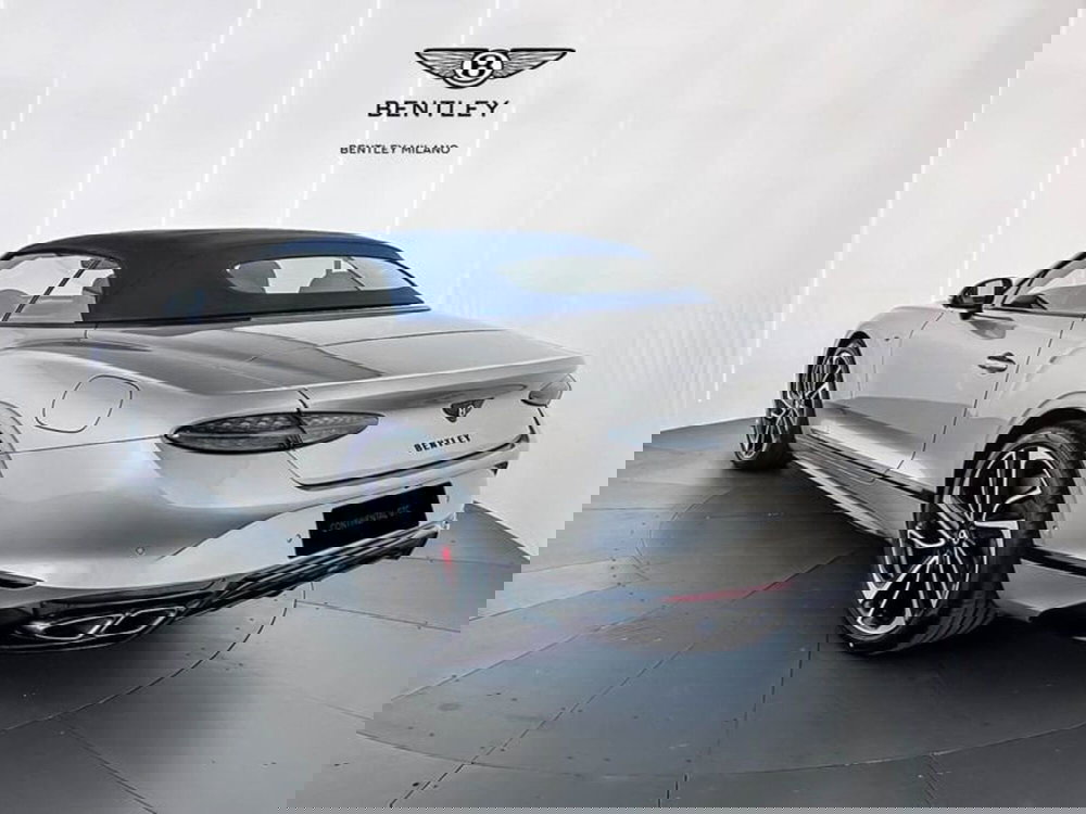 Bentley Continental GTC nuova a Milano (6)