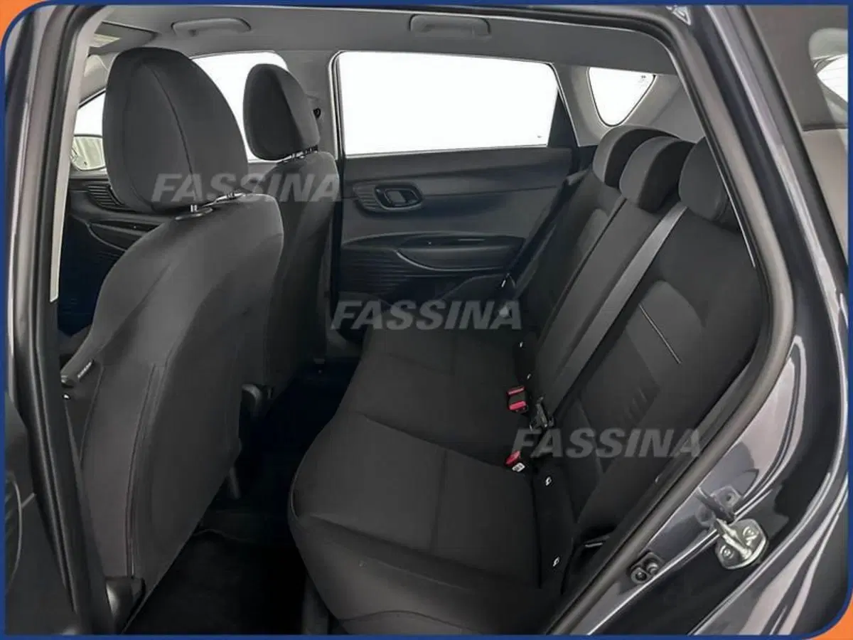 Hyundai Bayon usata a Milano (10)