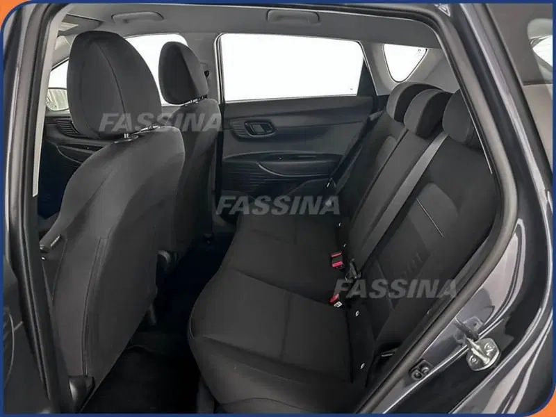 Hyundai Bayon usata a Milano (10)