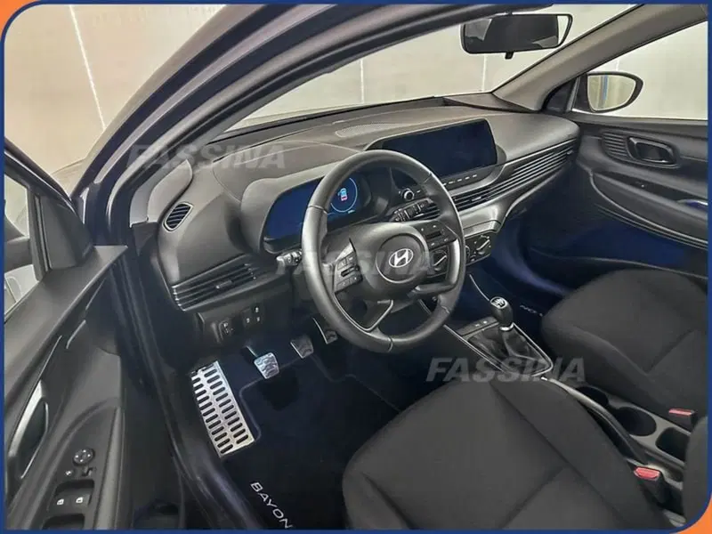 Hyundai Bayon usata a Milano (9)