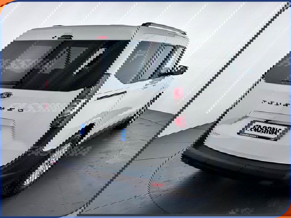 Ford Tourneo Courier usata a Milano (6)