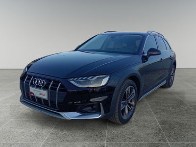 Audi A4 Allroad Allroad 40 2.0 tdi mhev Identity Contrast quattro 204cv s-tronic del 2023 usata a Triggiano