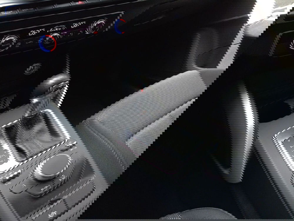 Audi Q2 usata a Bari (10)