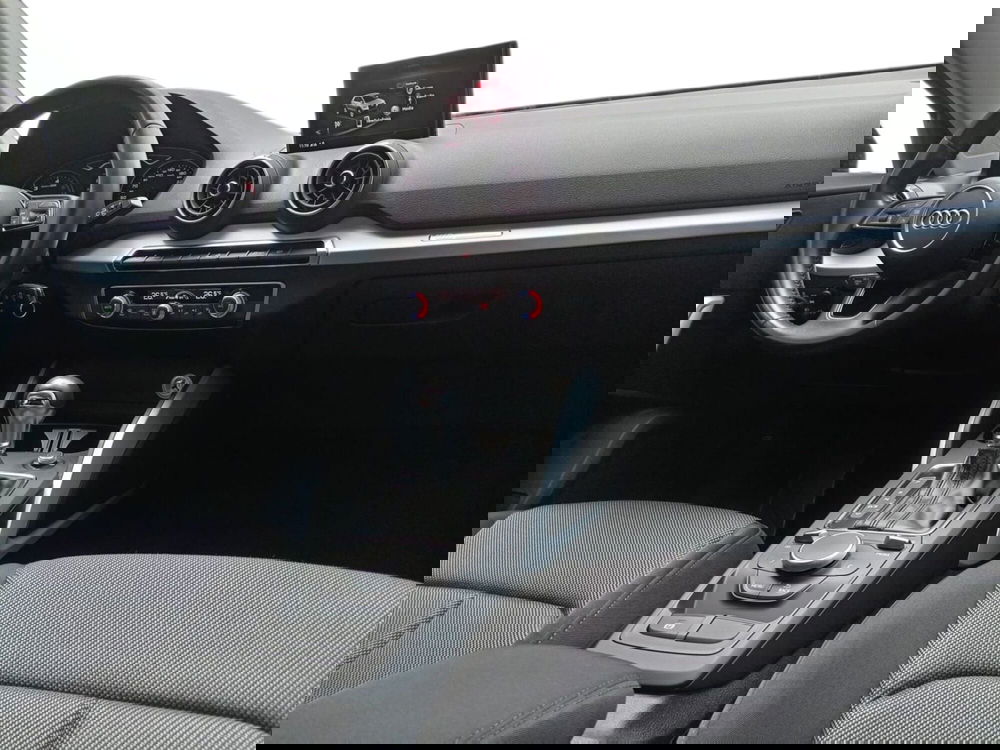 Audi Q2 usata a Bari (4)