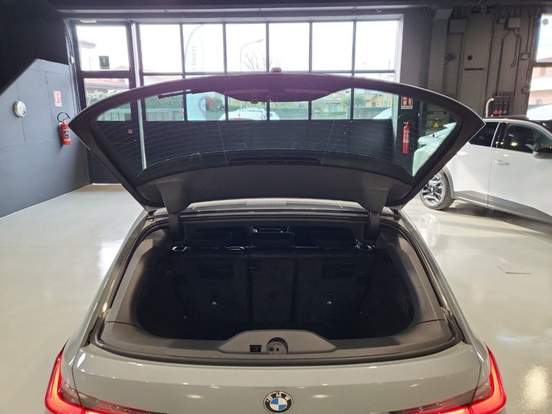 BMW Serie 3 Touring usata a Vicenza (14)