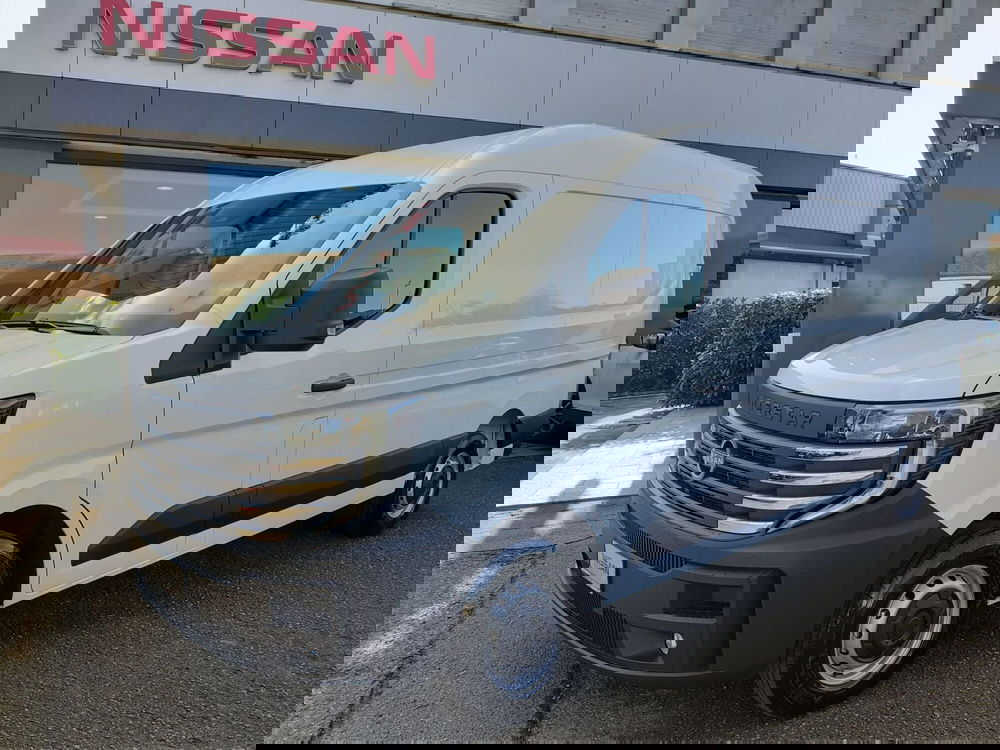 Nissan Interstar Furgone nuova a Modena