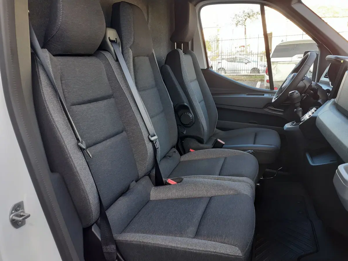 Nissan Interstar Furgone nuova a Modena (8)