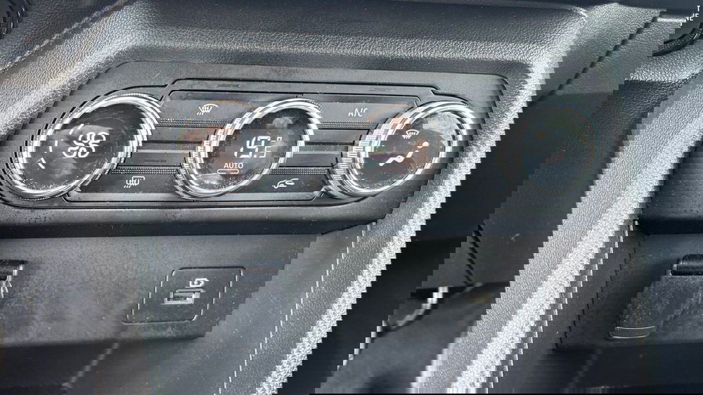 Dacia Jogger usata a Padova (12)