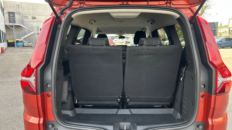 Dacia Jogger usata a Padova (18)
