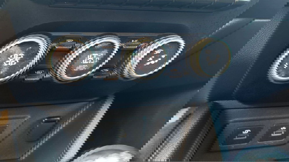 Dacia Duster usata a Padova (11)