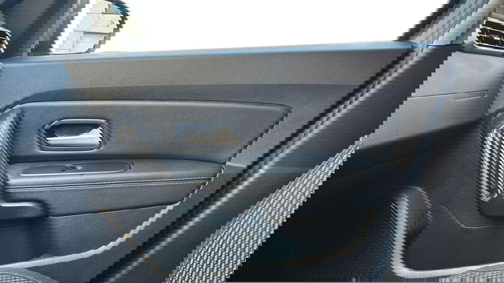 Dacia Duster usata a Padova (15)